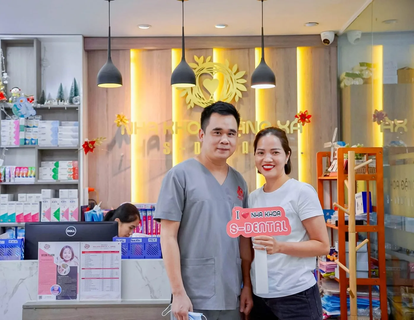 khach-hang-sdental-1396x1080.jpg khach-hang-sdental-1396x1080.jpg